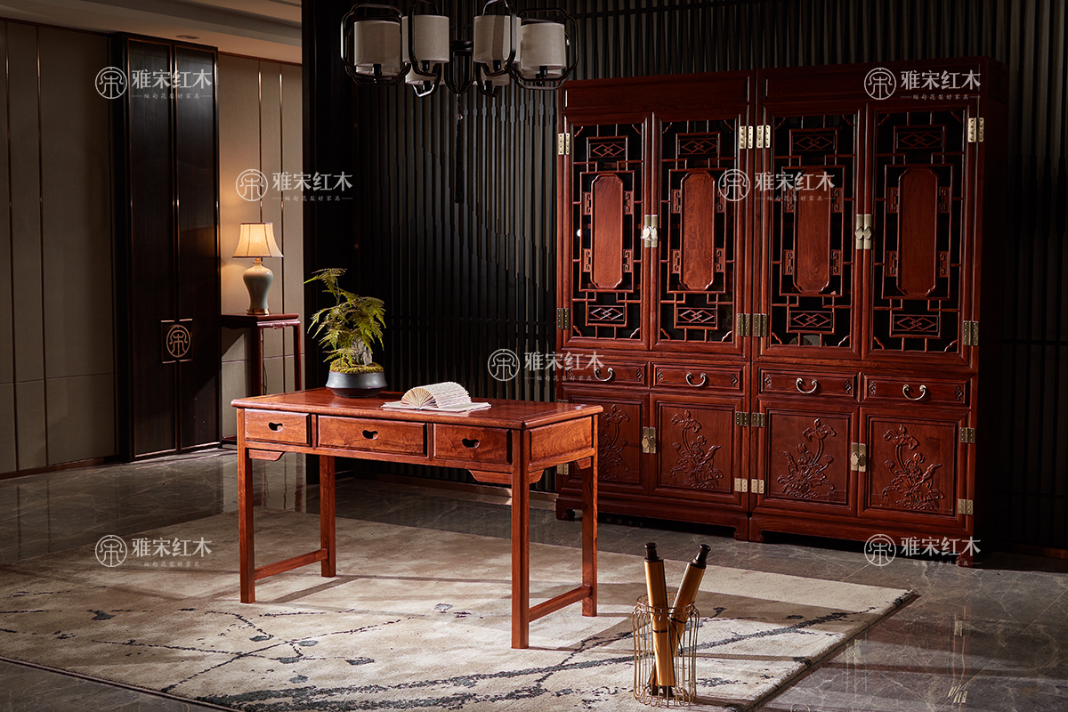 雅宋紅木:1.26米明月寫(xiě)字臺(tái) 雅宋紅木:1.26米明月寫(xiě)字臺(tái)