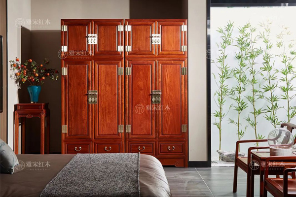 雅宋紅木：2米園林風(fēng)光頂箱柜（素面）